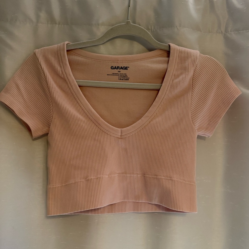 Garage Women's Light Pink Ribbed V-Neck Crop Top
